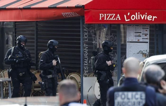 Toma de rehenes en un restaurante de Issy-les-Moulineaux: la BRI en el lugar