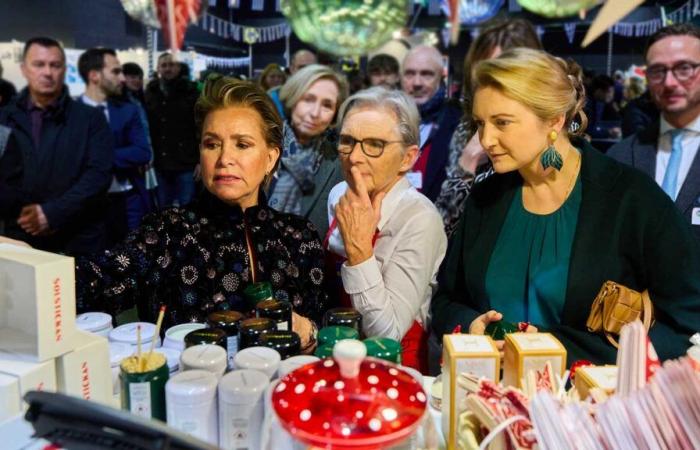 La Gran Duquesa María Teresa y su nuera Stéphanie realizan una gira mundial benéfica en el Bazar Internacional de Luxemburgo