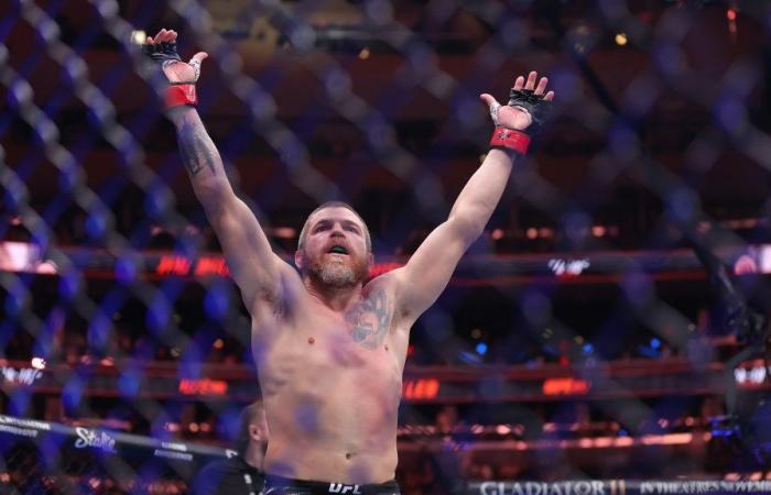 Jim Miller se niega a envejecer y termina rápidamente la pelea de UFC 309 contra Damon Jackson