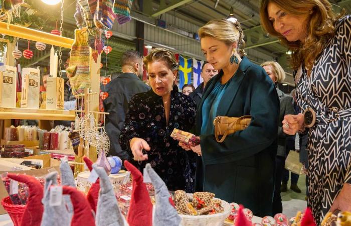 La Gran Duquesa María Teresa y su nuera Stéphanie realizan una gira mundial benéfica en el Bazar Internacional de Luxemburgo