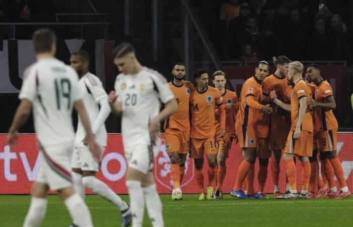 El entrenador asistente Adam Szalai se desploma durante el Holanda-Hungría, la asociación de fútbol da una noticia tranquilizadora: “Su estado es estable y está consciente”