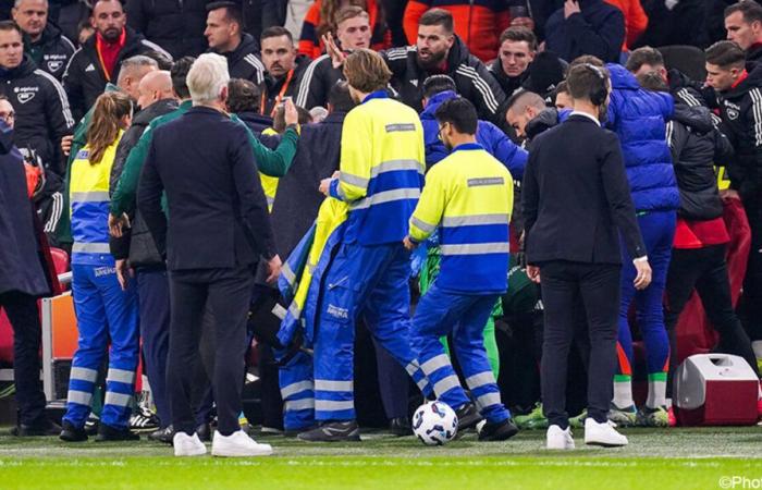 EN VIVO: El asistente húngaro se enferma durante el partido internacional contra Holanda, su condición es estable