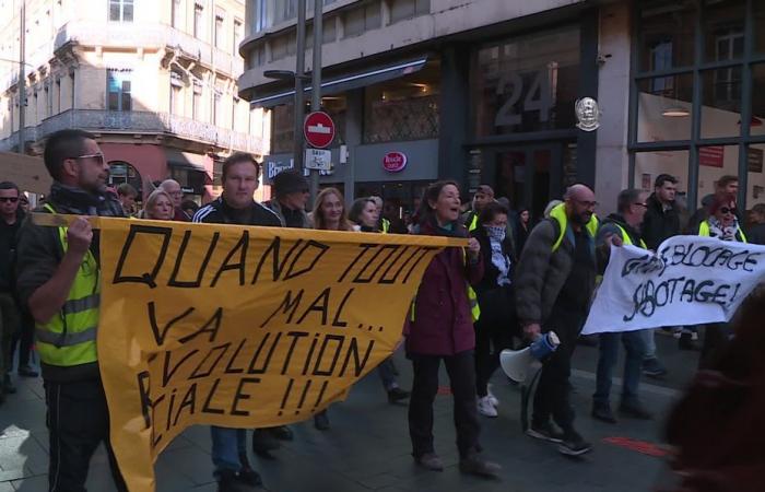 “La gente tiene hambre, está enfadada”, 6 años después del inicio del movimiento de los chalecos amarillos, la ira sigue ahí