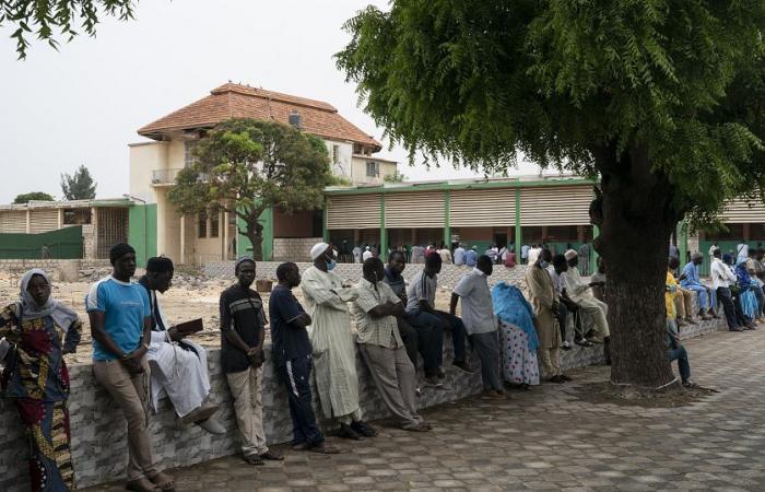 Elecciones parlamentarias en Senegal: Se abren las urnas y se espera que voten más de 7 millones