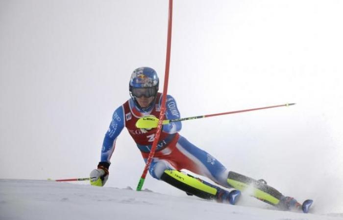 Clément Noël mejor tiempo en la primera ronda del slalom de Levi, Steven Amiez 3º