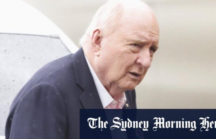 Alan Jones arrestado por acusaciones de agresión indecente