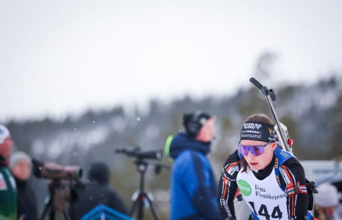 Biatlón | Idre Fjäll: sola en el mundo, Elvira Oeberg gana el sprint de las carreras inaugurales suecas | Revista nórdica | Biatlón n°1