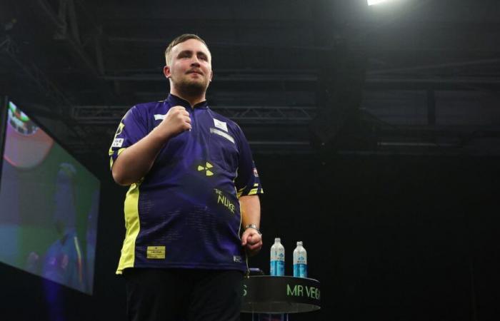 Luke Littler gana el Grand Slam de Dardos en un sensacional debut y se une al grupo de jugadores de élite para reclamar 10 títulos del PDC en una temporada.