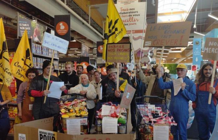 La ira de los agricultores: una operación de la Confederación Campesina de Lozère en los supermercados de Mende