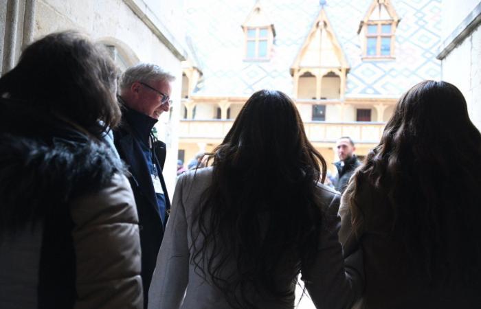 Fotos: Eva Longoria, Jean Reno, Dominic West, Zabou Breitman, Constance Labbé, Patrick Paroux… lluvia de estrellas en los Hospices de Beaune