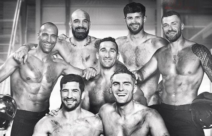 encuentro con el fotógrafo emblemático de los calendarios “sexys” de jugadores de rugby o bomberos