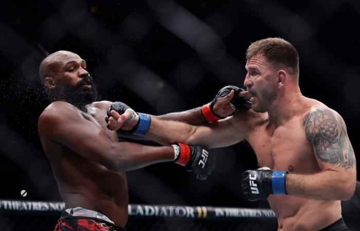 Jon Jones envía a Stipe Miocic al retiro frente a Trump | En Imágenes Noticias