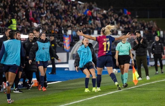 Alexia supera a Suárez y se sienta en la mesa de Messi y César