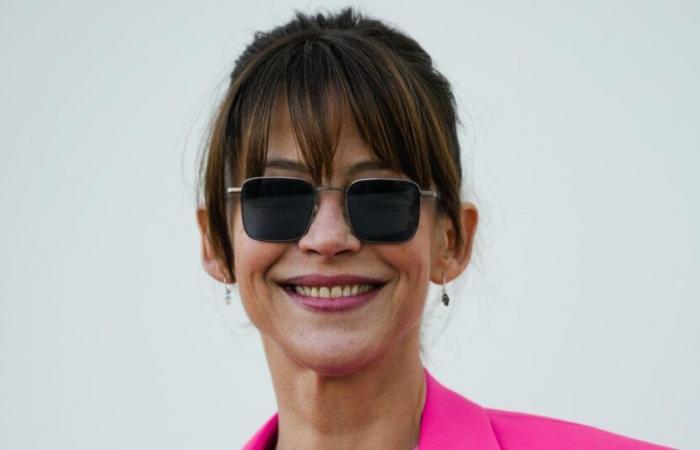 Los mejores looks de Sophie Marceau, embajadora del chic francés