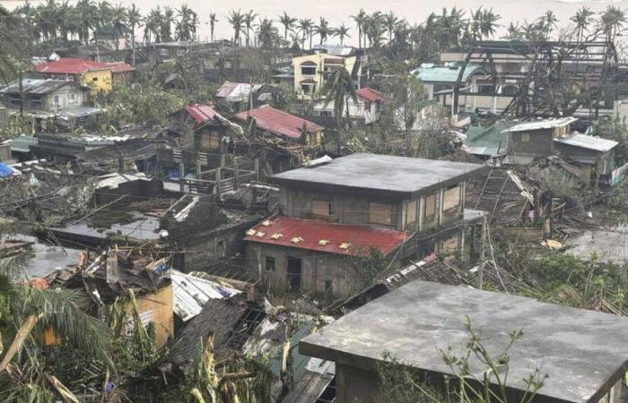 “Todas las ciudades sufrieron daños”: el supertifón Man-yi arrasa Filipinas