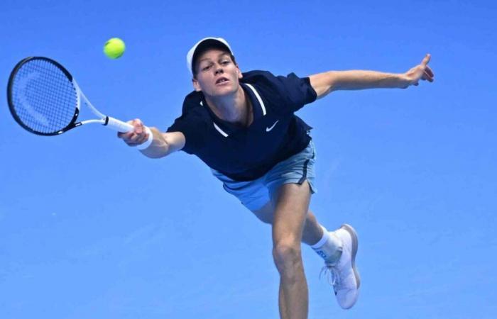 Jannik Sinner lidera a Taylor Fritz en el partido por el campeonato de las Nitto ATP Finals | Gira ATP