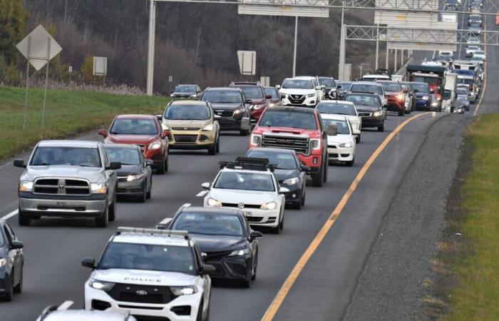 No estás soñando, hay tráfico en Quebec… incluso los fines de semana.