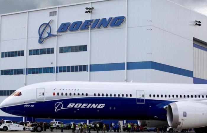 El fabricante de aviones Boeing inicia su plan de reducción de plantilla, con 2.200 despidos en sus sitios históricos