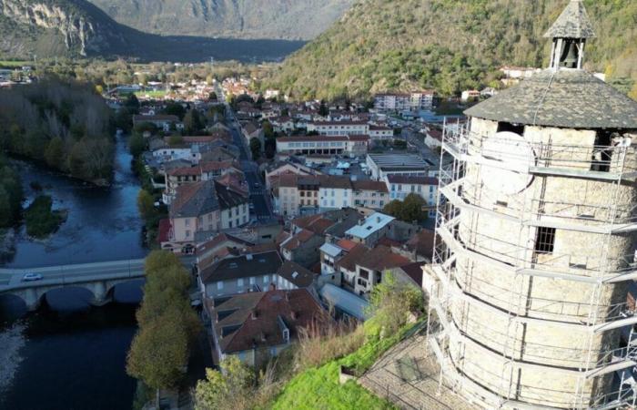 Pirineos. La presencia de andamios en este emblemático monumento intriga: ¿qué está pasando?