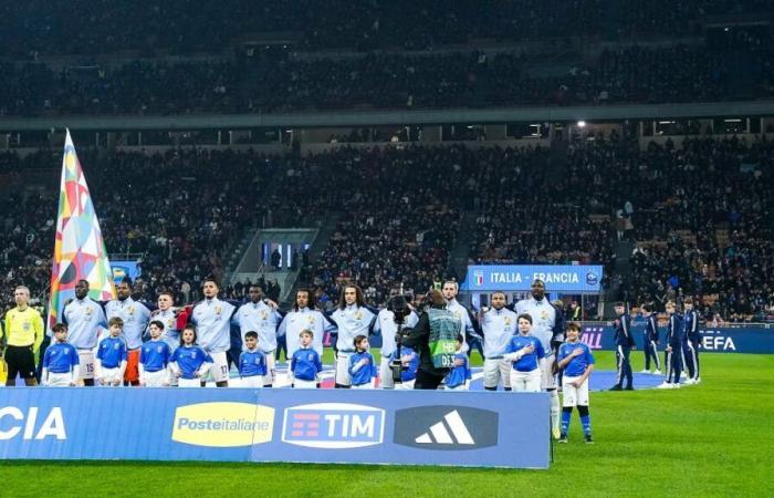 la bellísima reacción de los jugadores italianos que aplauden a la Marsellesa, pitada por San Siro