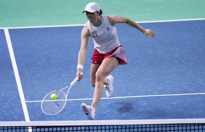 Copa Billie Jean King | Iga Świątek vence a Jasmine Paolini, doblete decisivo entre Polonia e Italia