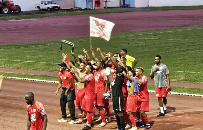 El RC Saint-Joseph contra los profesionales del Pau FC en la octava jornada