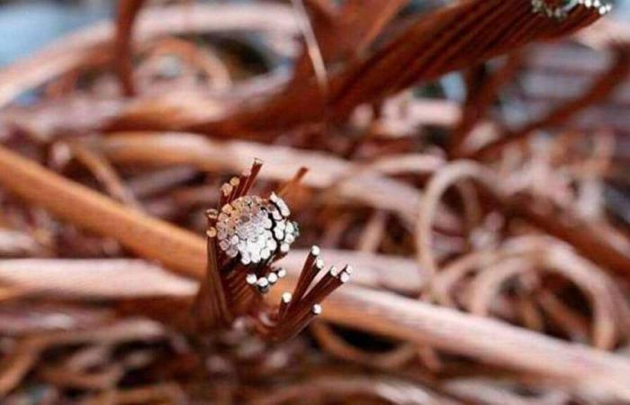 200 viviendas sin teléfono tras intento de robo de cables de cobre