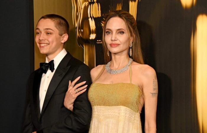 Knox, el hijo de Angelina Jolie, luce guapo y hace una rara aparición en los Governors Awards como su +1: Fotos | hollywood