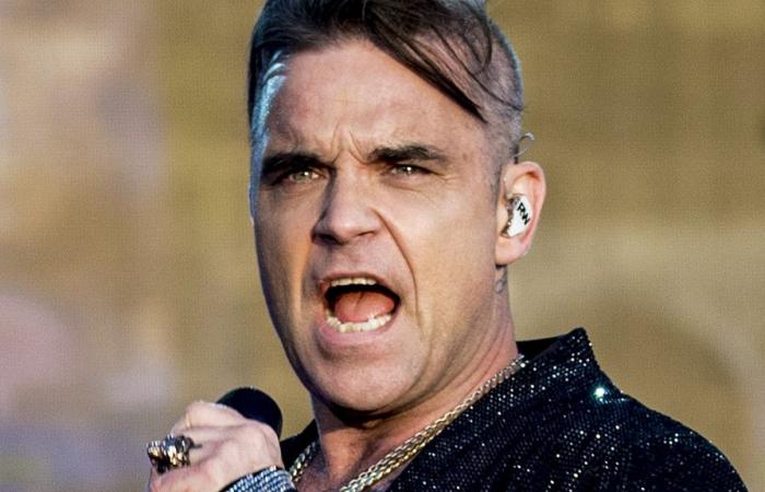 Robbie Williams ataca al manager de Take That