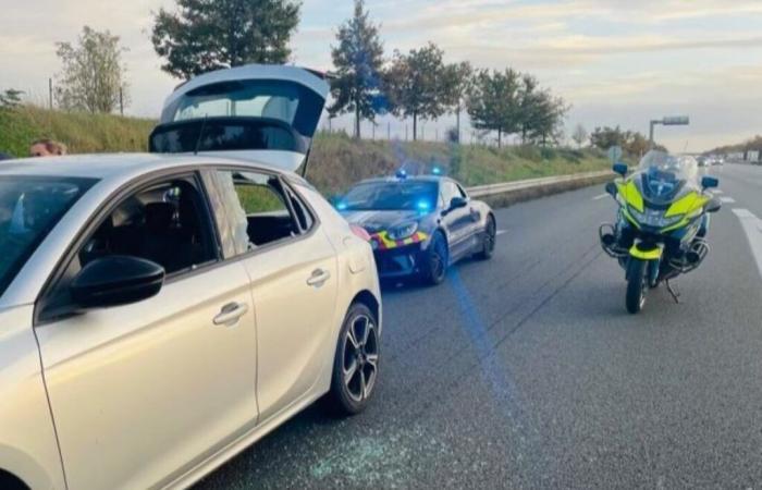 Sorprendido a toda velocidad, desafía a los gendarmes Alpine en la autopista A1 en Oise