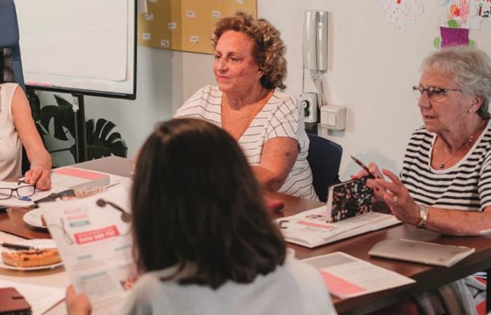 Se crea una línea de ayuda para personas mayores en Herstal: 5 voluntarios escuchan para superar la soledad y el aislamiento