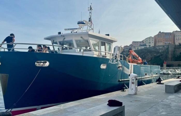 En Bastia, los estudiantes de secundaria disponen de un barco de hidrógeno para formarse para un sector del futuro