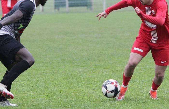 El FC Villeneuve-sur-Lot maldito en su césped