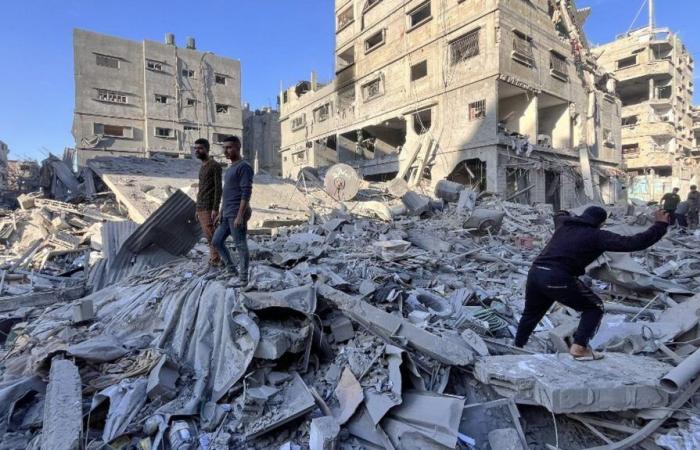 La Defensa Civil de Gaza anuncia al menos 34 muertos y decenas de desaparecidos tras el ataque israelí al edificio