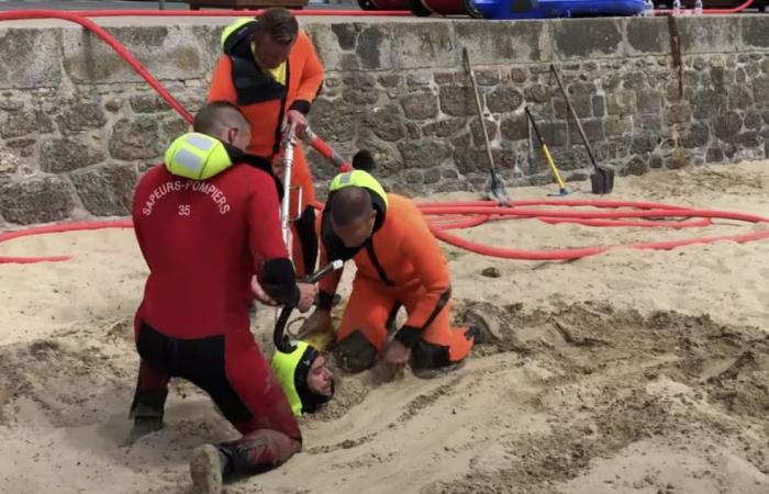 Les Sables-d’Olonne Vendée. Una zona estancada ahora tiene prohibido el acceso a la Grande Plage en Sables-d’Olonne