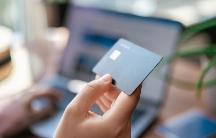 Para simplificar las compras online, desaparecerán los números impresos en las tarjetas bancarias