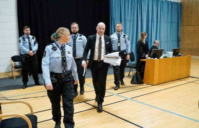 El asesino en masa noruego Breivik busca libertad condicional por segunda vez