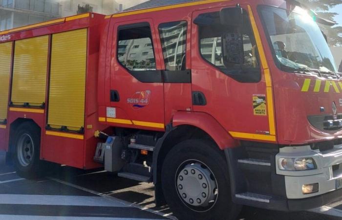 19 bomberos se movilizaron para un incendio en un pequeño edificio en Saint-Nazaire