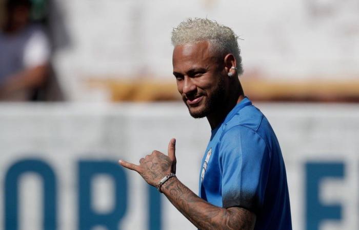 El agente de Neymar niega posible regreso al Santos