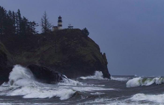 Poderosa tormenta se acerca al oeste de Washington