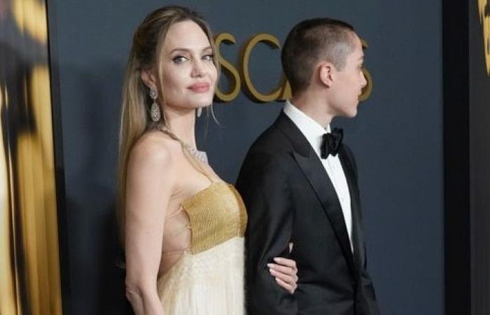 Hollywood News Live Today 18 de noviembre de 2024: Knox, el hijo raramente visto de Angelina Jolie, canaliza al joven Brad Pitt en los Governors Awards 2024