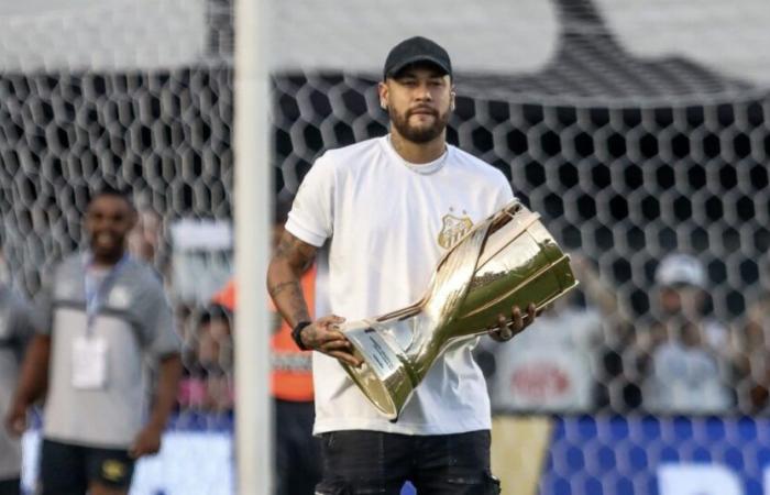 “Neymar arruinó su carrera”, palabras muy duras