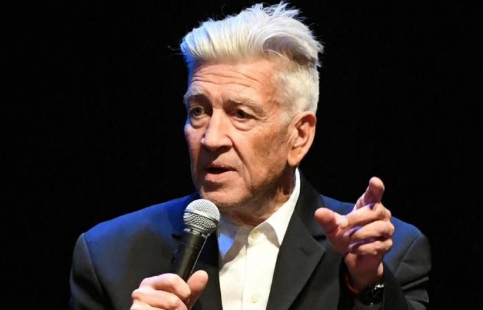 David Lynch dice que necesitaba oxígeno para caminar después de fumar desde los 8 hasta los 76 años