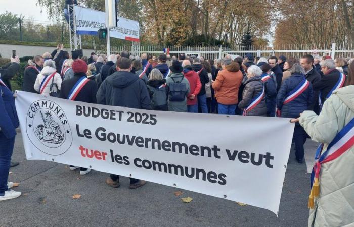 “El gobierno quiere matar a los municipios”: 300 cargos electos de Essonne se unieron contra el proyecto de ley de finanzas