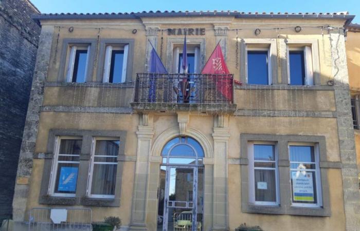 Una cuarentena de ayuntamientos del Gard cerraron durante tres días para protestar contra los recortes presupuestarios