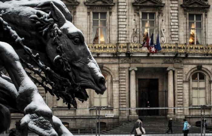 Dos personas atacadas con un cuchillo en la Place des Terreaux