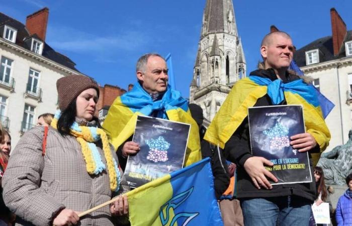 una reunión silenciosa en Nantes