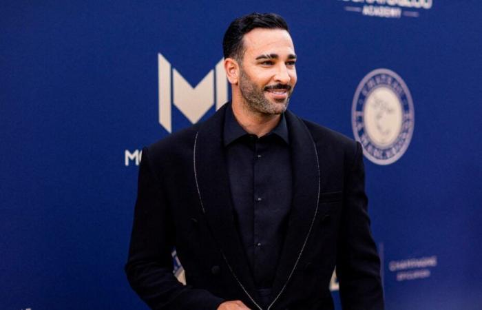 Adil Rami estrangula a Ismael Saibari