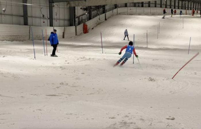 170 esquiadores se lanzan por las pistas cubiertas de SnowWorld