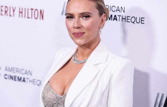 Musculosa y rudo, Scarlett Johansson se transforma para su próxima película